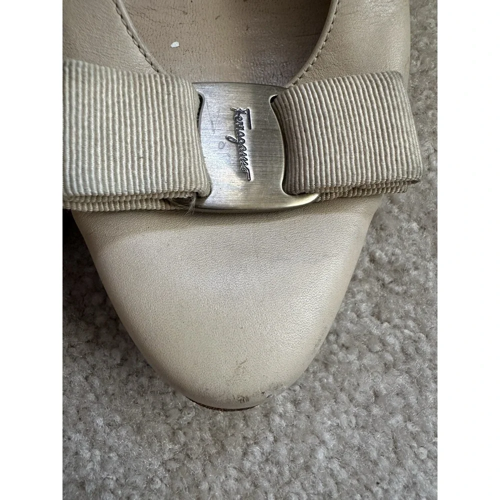 Vtg Salvatore Ferragamo Slingback‎ Cream Tan Size 6 1/2 Made In Italy